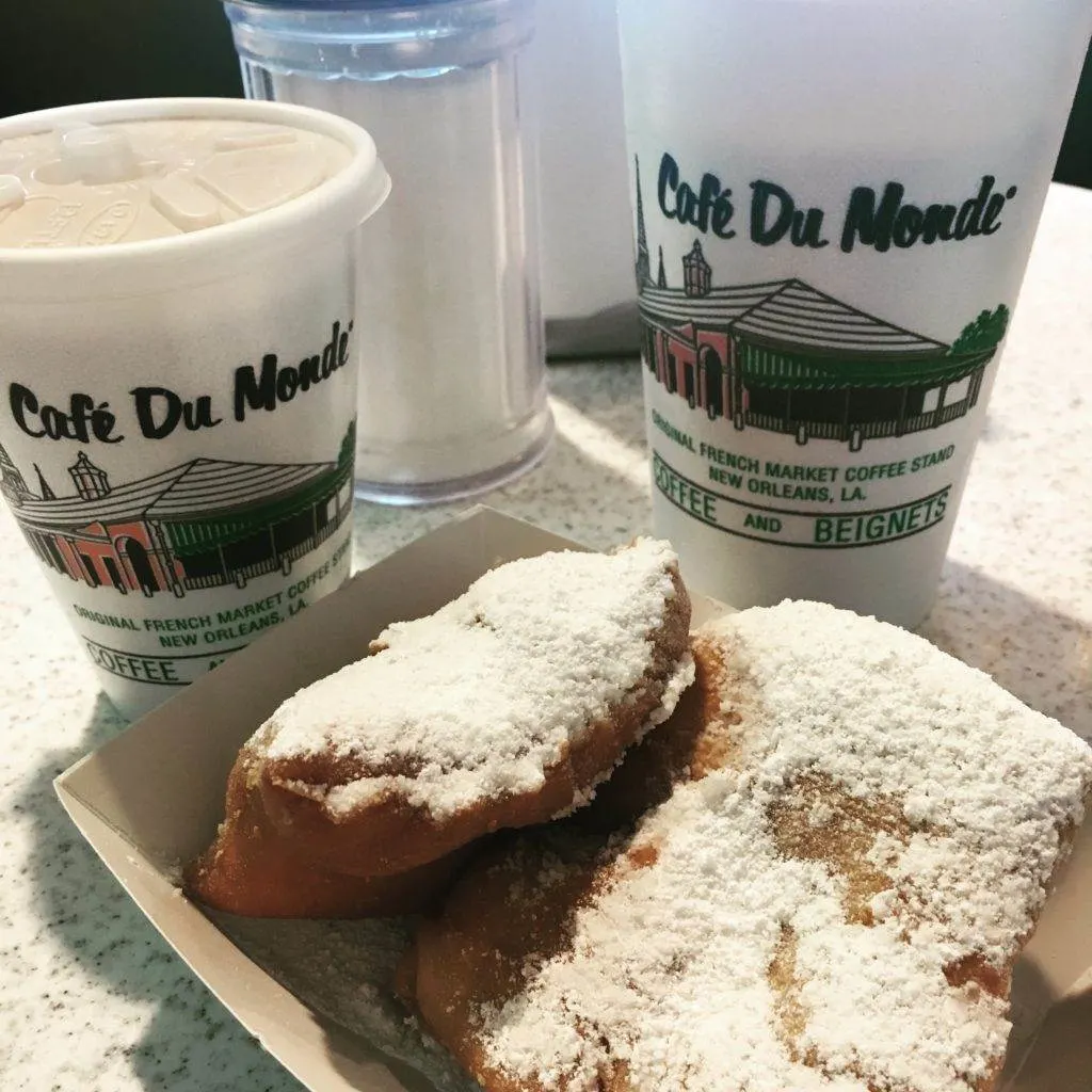 Planning a trip to New Orlean? Great idea! New Orleans is a city of food, fun, and intrigue. Let us show you what to see, eat, and do during your time in New Orleans. #neworleans #visitneworleans #visitneworleans