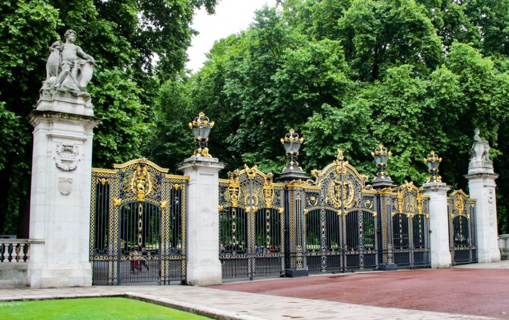 Buckingham Palace_London
