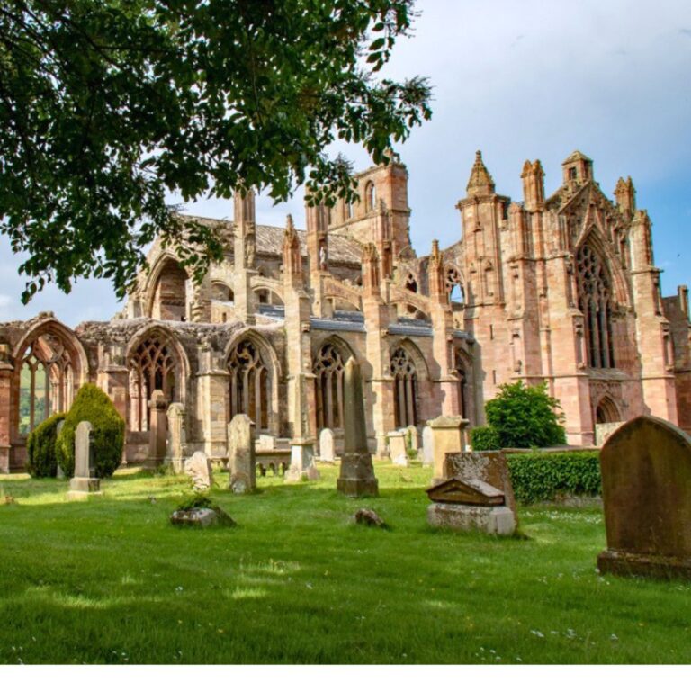 3 Beautiful Abbeys in Scotland You Have To See