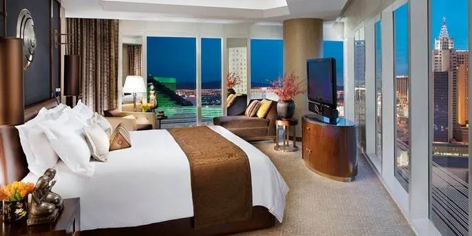 best hotels in vegas for couples