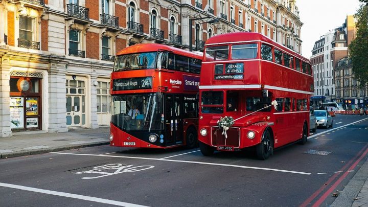 take the bus during your London itinerary 4 days