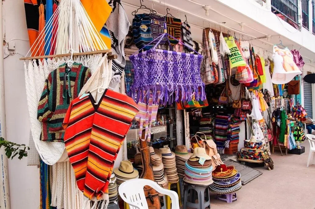 shopping is one of the great things to do in Riviera Maya
