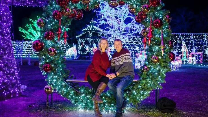 Christmas light displays -Christmas date ideas and couples bucket list