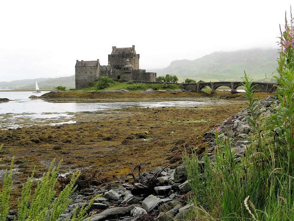 Top Places to visit in Scotland-Eilean Donan Castle