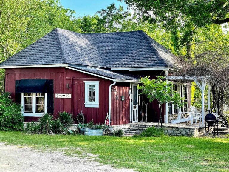 15 Fun Things To Do in Glen Rose TX That Texas Couple