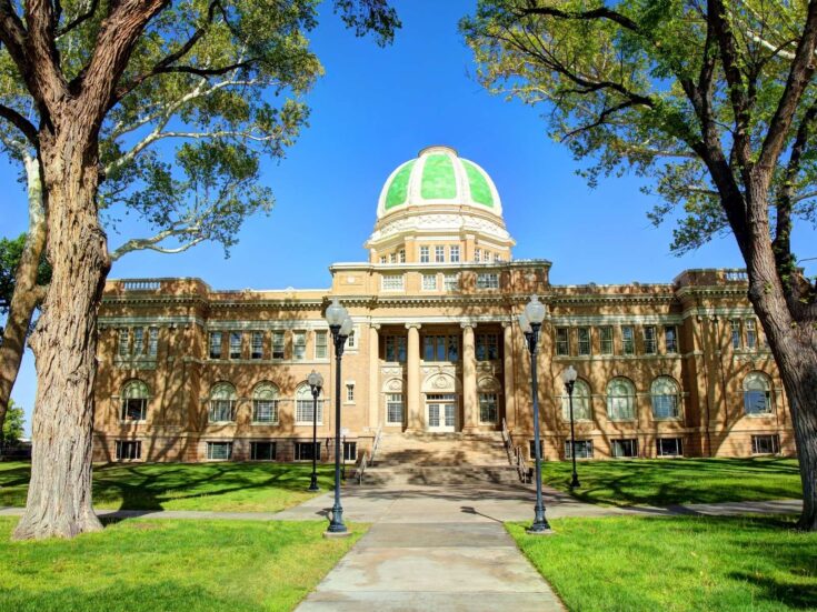 30 Fun Things to do in Roswell, NM That Texas Couple