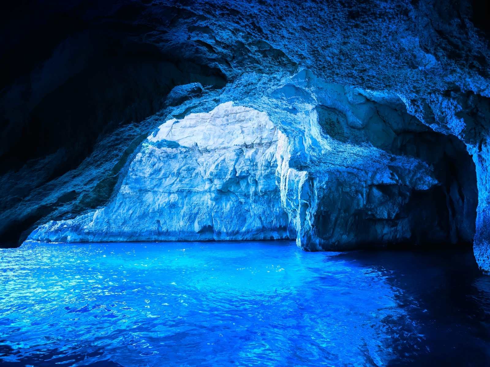 the blue grotto in Capri