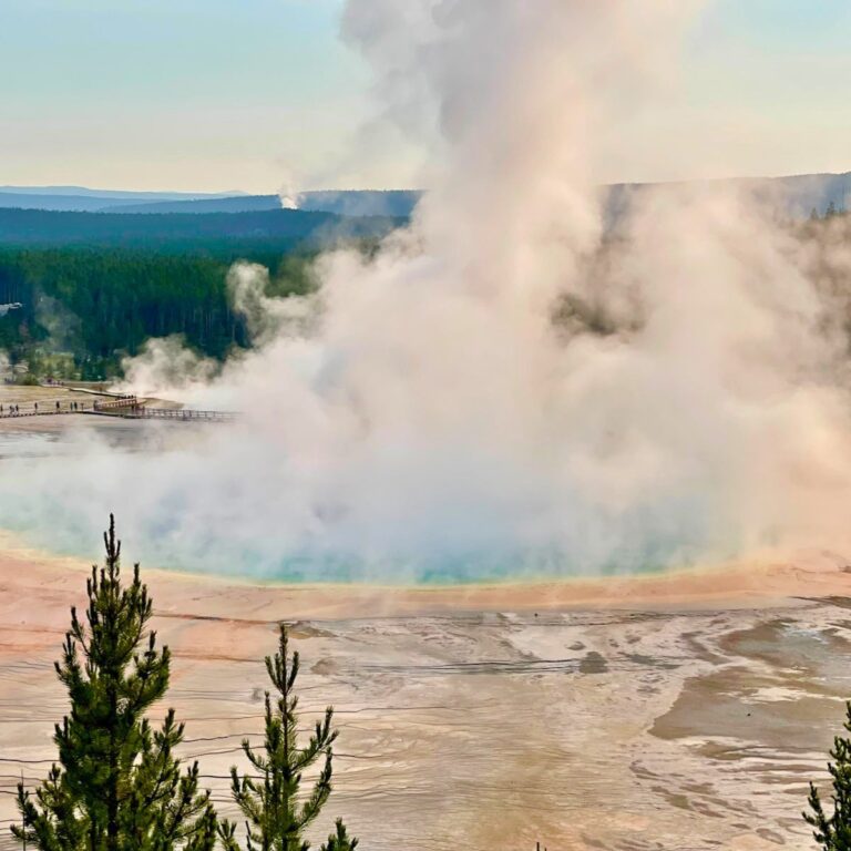 The Ultimate 3 Day Yellowstone Itinerary